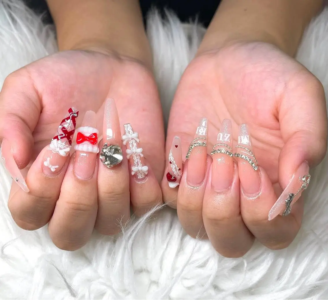 ネイル 長さ出し グラデーション 卒業式 キラキラネイル マグネットネイル ハンドネイル Lee Nailsのネイルデザイン
