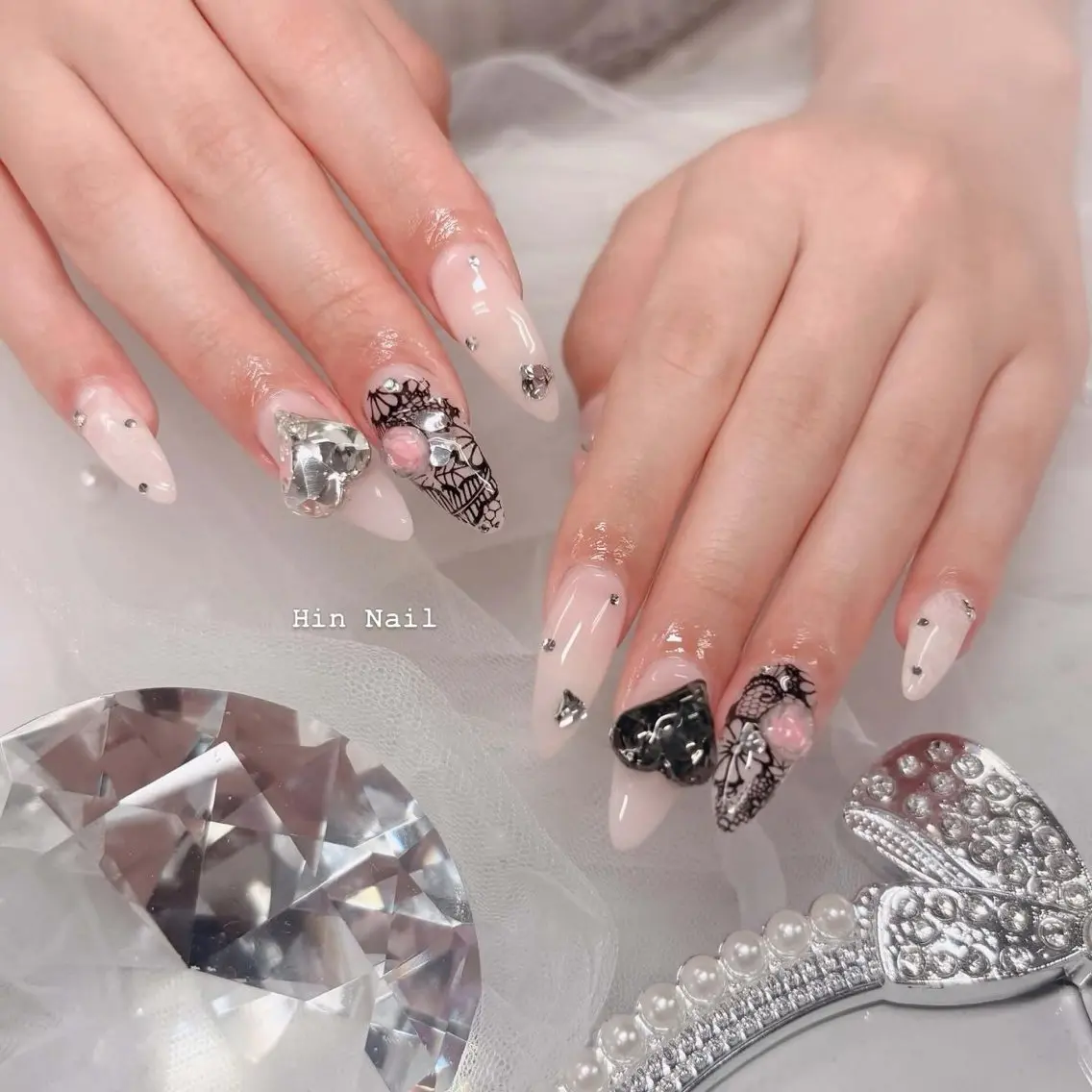 ネイル ハンドネイル HIN NAILのネイルデザイン