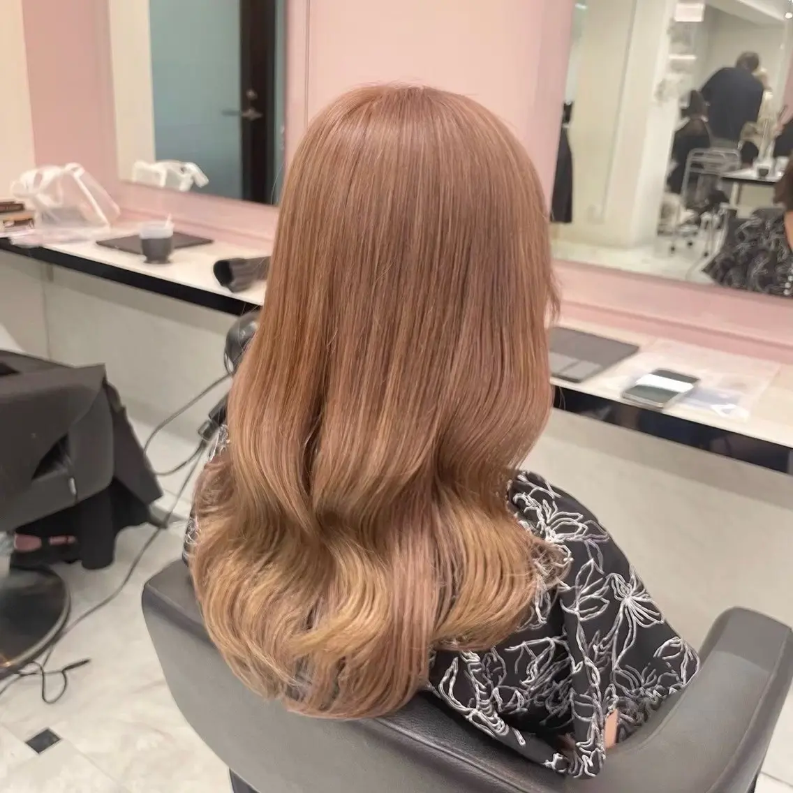 ロング カラー 🍀ブラウンベージュ sakura🍀のヘアスタイル