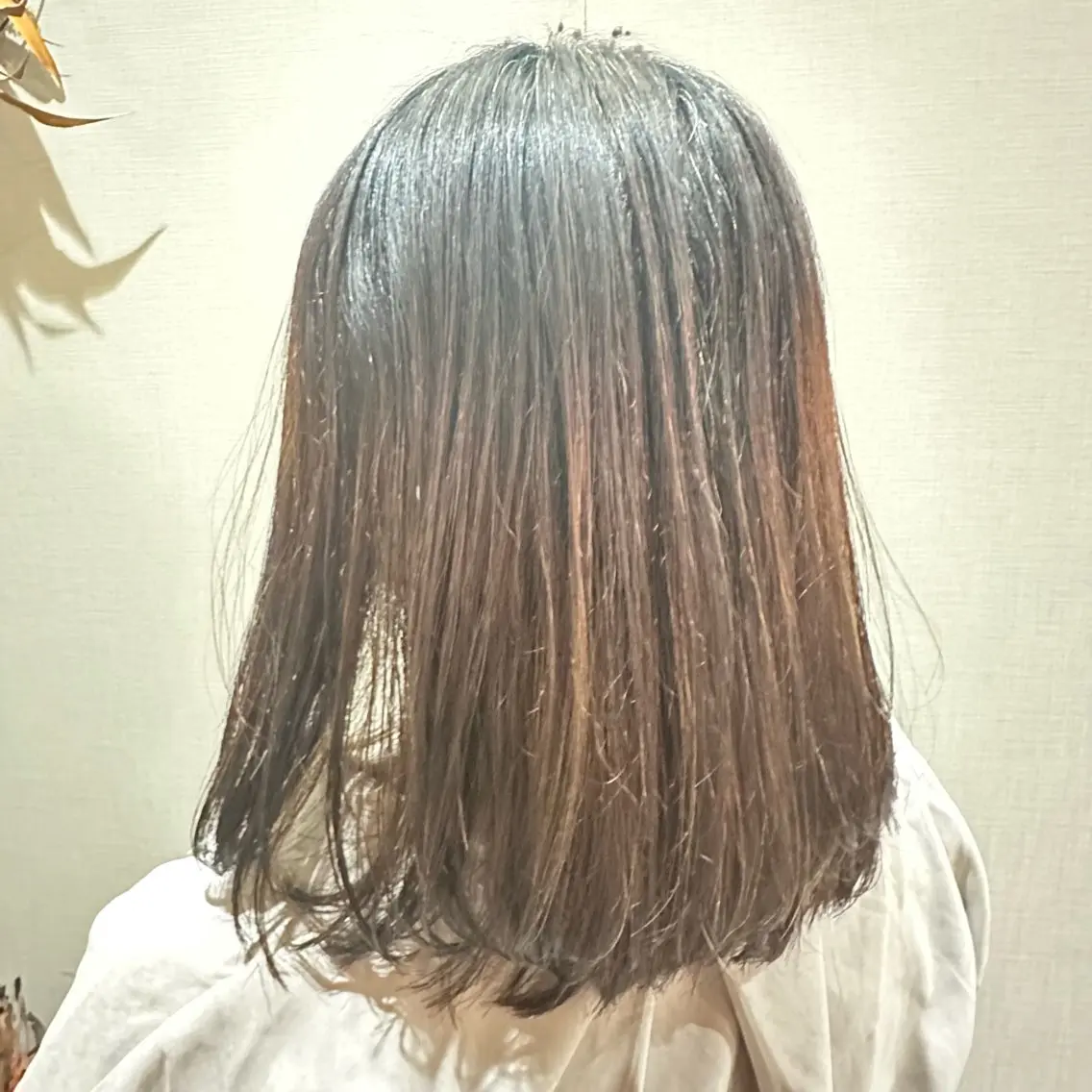 ミディアム レイヤーカット 内海 渚のヘアスタイル