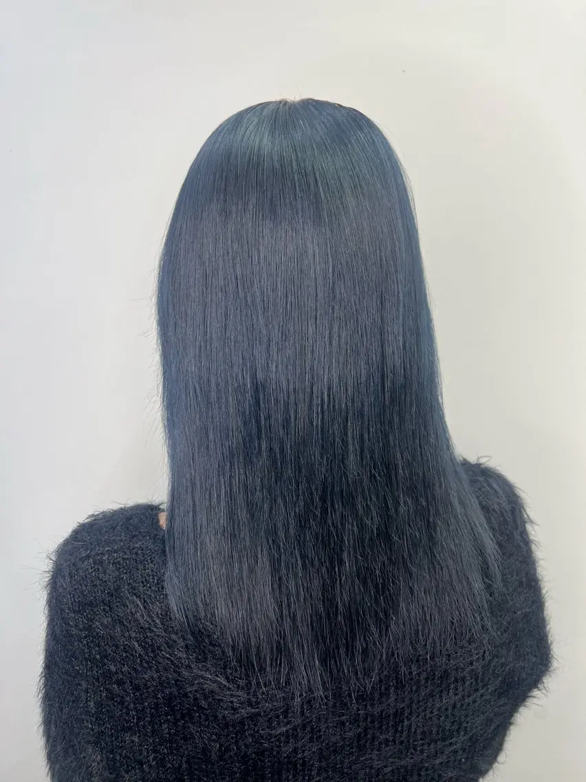 カラー ブルーカラー LOHAS Rioのヘアスタイル