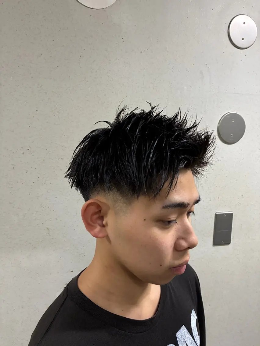 ショート 大嶋 優人のヘアスタイル