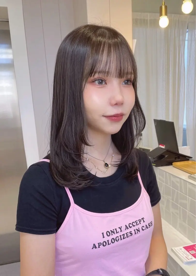 ミディアム レイヤーカット カット 🤍RIRIKA /暖色カラー🧡のヘアスタイル