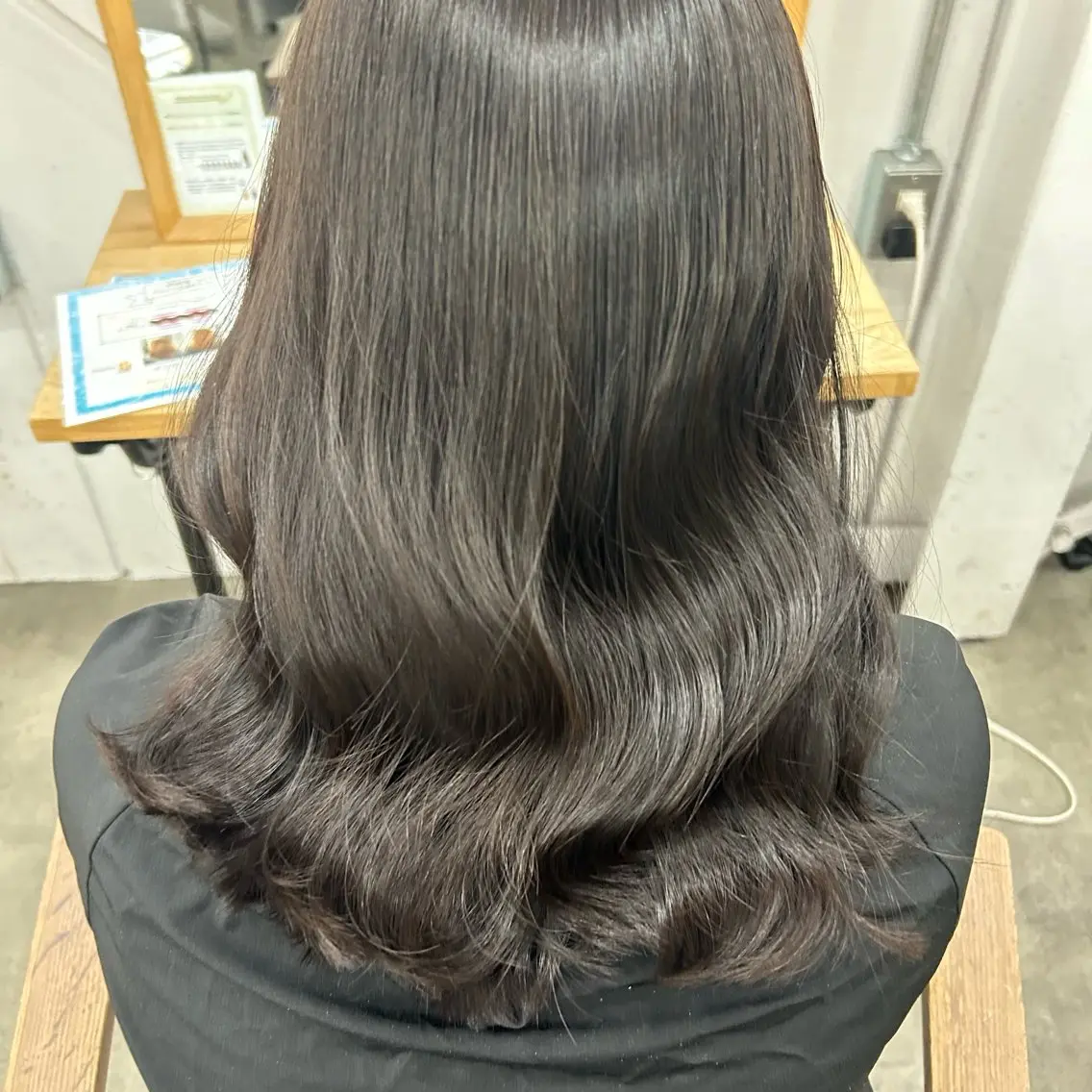 ミディアム ヘアカラー あやめ🪽 オリーブ/ハイトーンのヘアスタイル