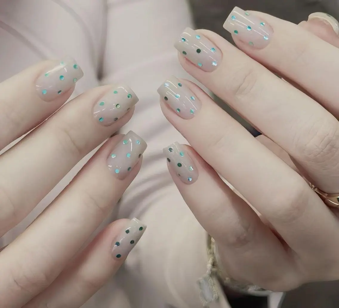 ネイル nail&eye OMI 北千住のネイルデザイン