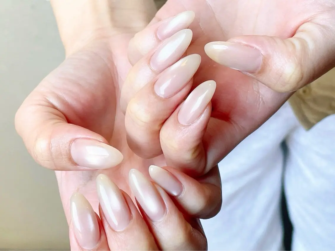 ネイル オーロラネイル 桜ネイル フラッシュネイル フラッシュマグ フラワーネイル ハンドネイル mogunail &blowのネイルデザイン