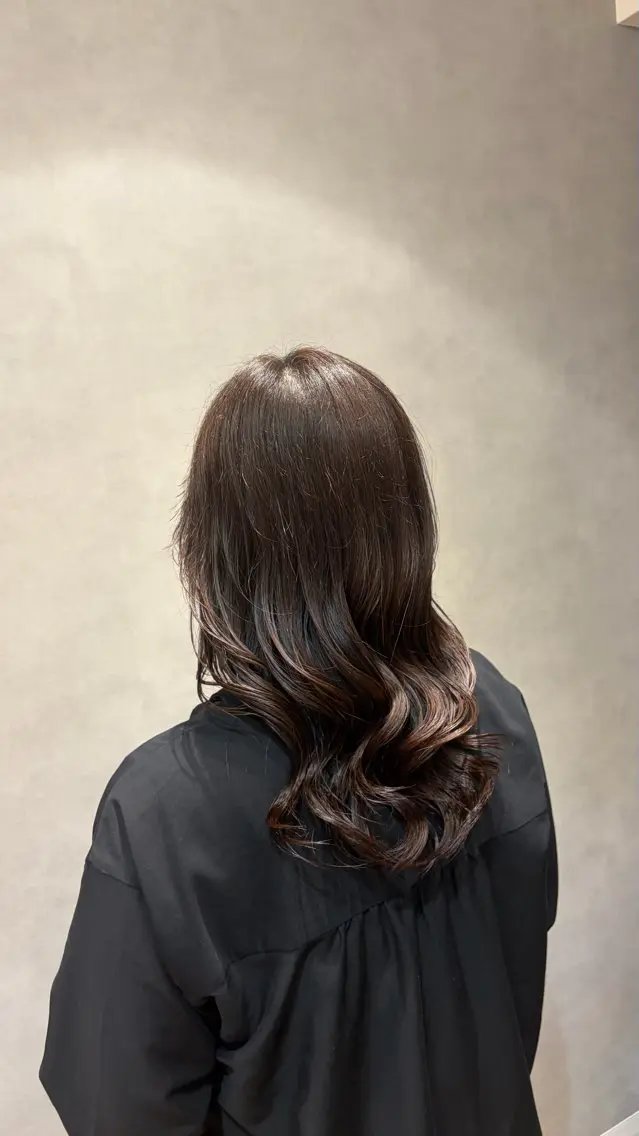 ミディアム レイヤーカット ローレイヤー 藤浪 凪沙のヘアスタイル