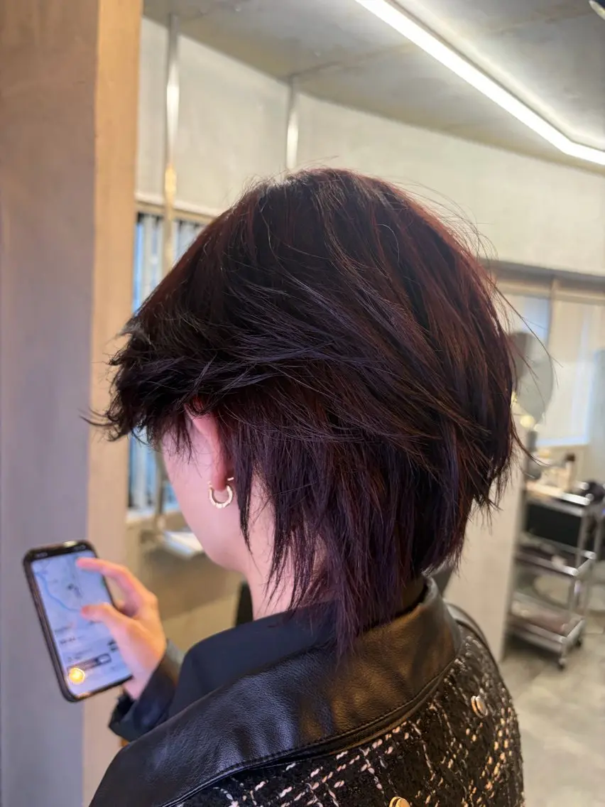 カラー メンズ three_ ナオキのヘアスタイル