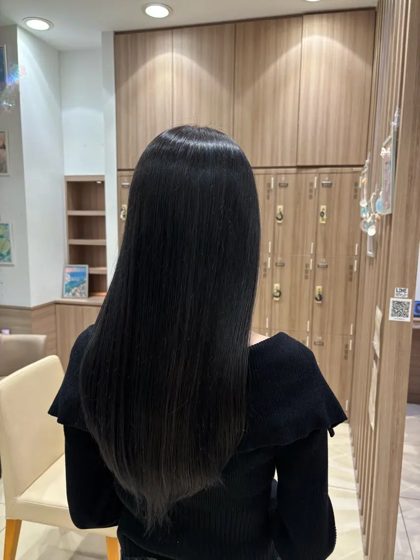ロング カラー 染谷 玲花のヘアスタイル