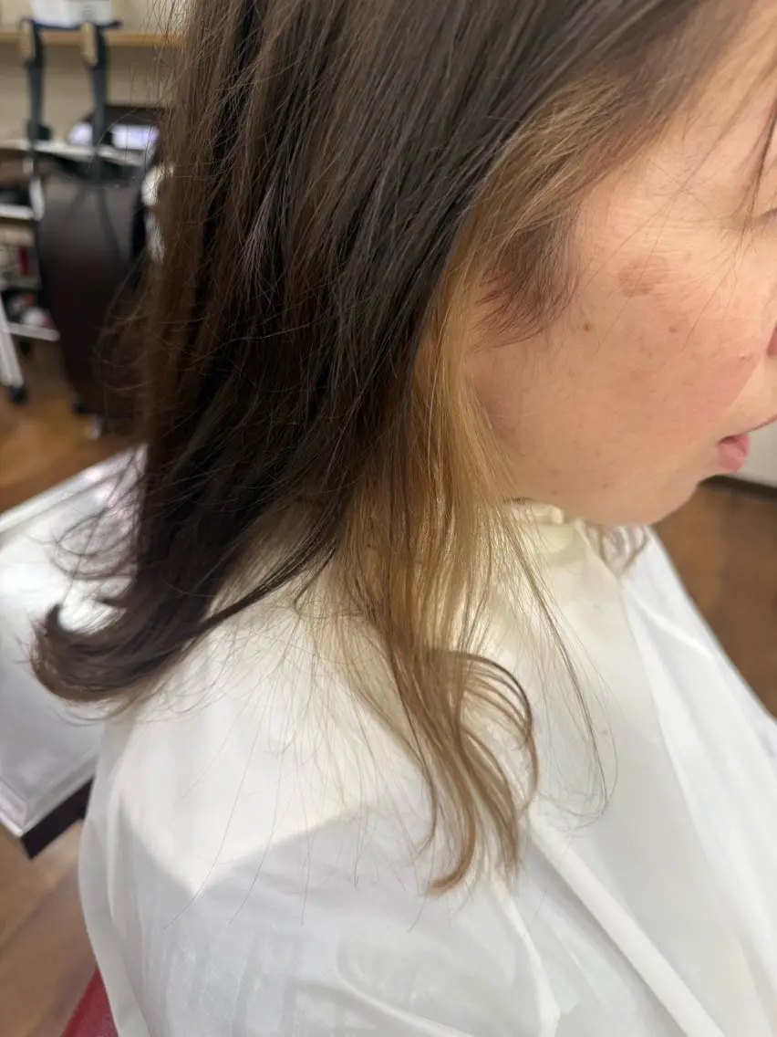 カラー 黒木 芽生のヘアスタイル