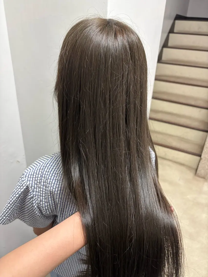ロング みいな🍒 暖色カラー/レイヤーのヘアスタイル
