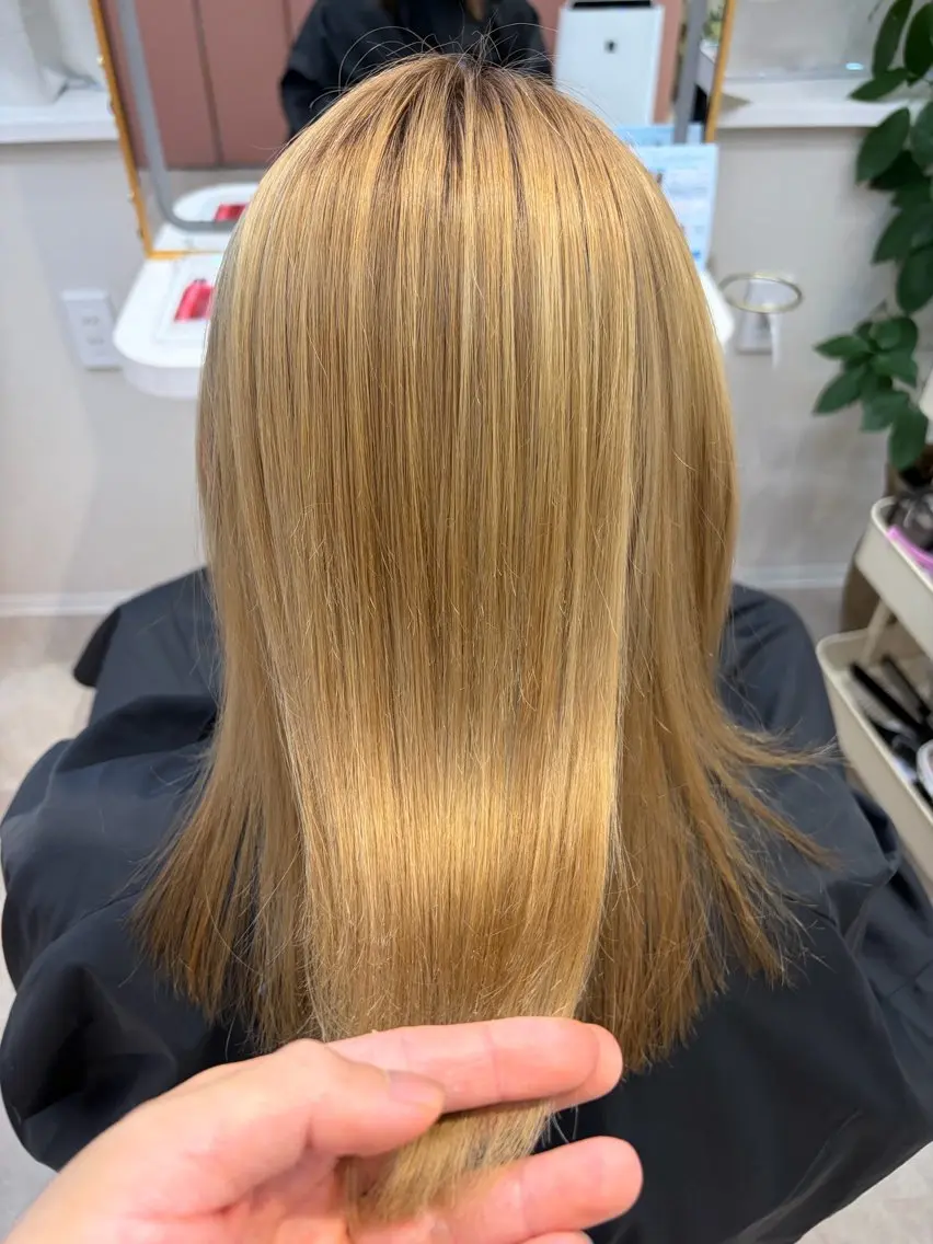 ミディアム ショート・ボブ 中村俊哉のヘアスタイル