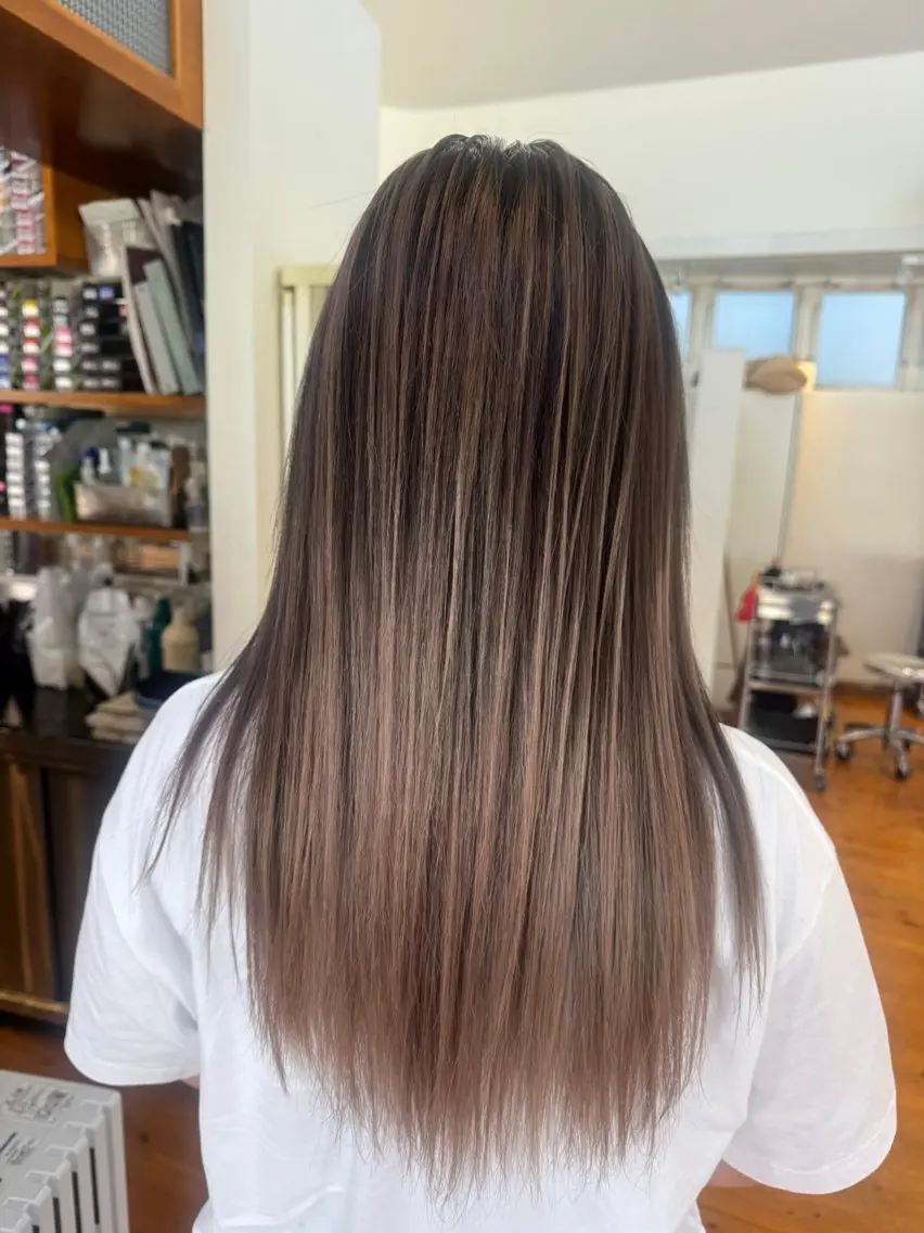 ロング 天谷 桂子のヘアスタイル