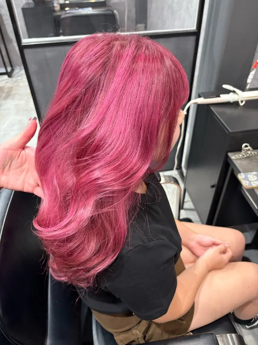 ロング ヘアカラー ink mocaのヘアスタイル