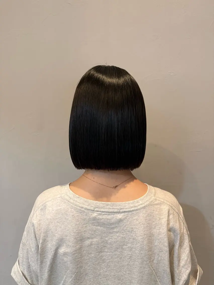 ミディアム ボブ Babylone 飯尾 香音のヘアスタイル