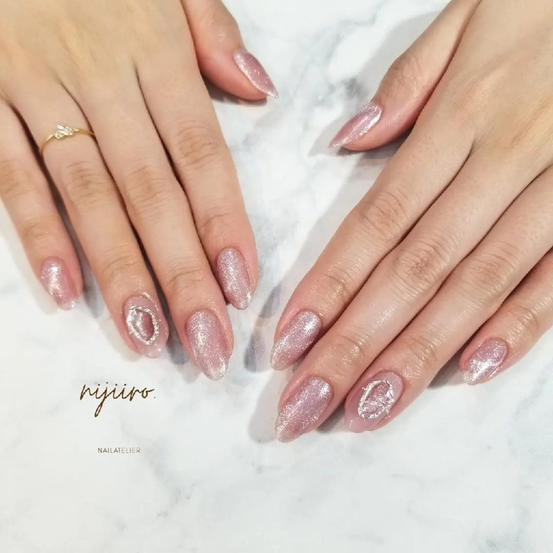 ネイル マグネットネイル ハンドネイル nijiiro🌈 サトウのネイルデザイン
