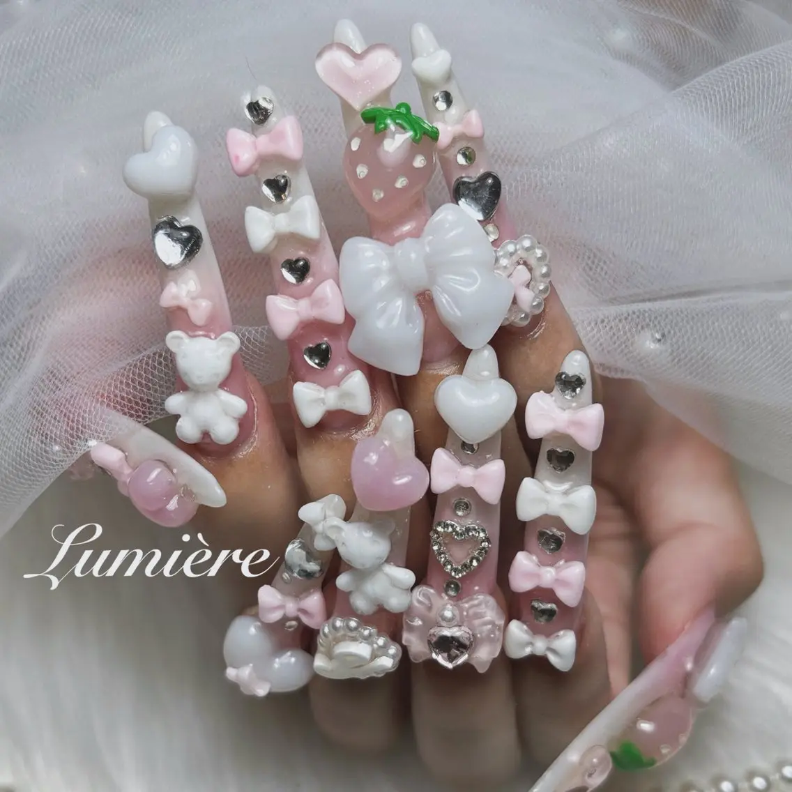 ネイル ロングネイル スーパーロングネイル ハンドネイル Lumière｜ ロング｜ワンホンのネイルデザイン