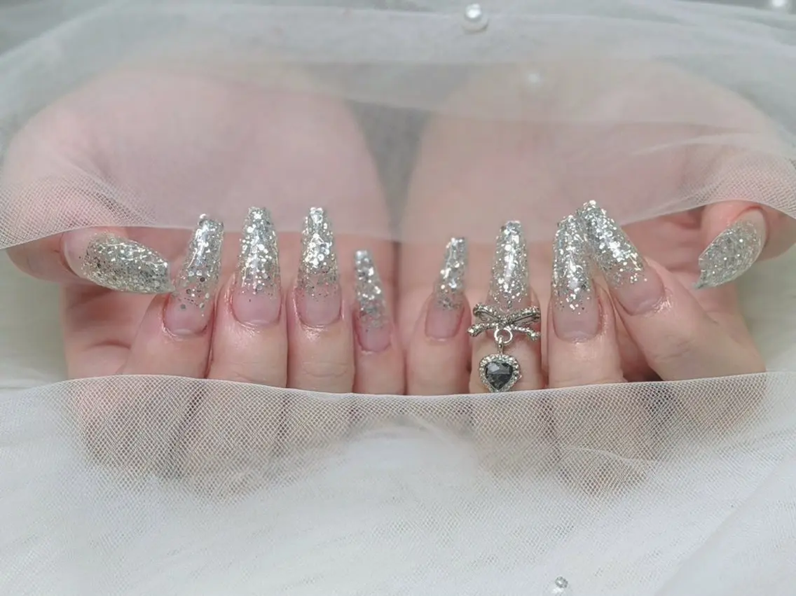 ネイル lucky nail 歌舞伎町のネイルデザイン
