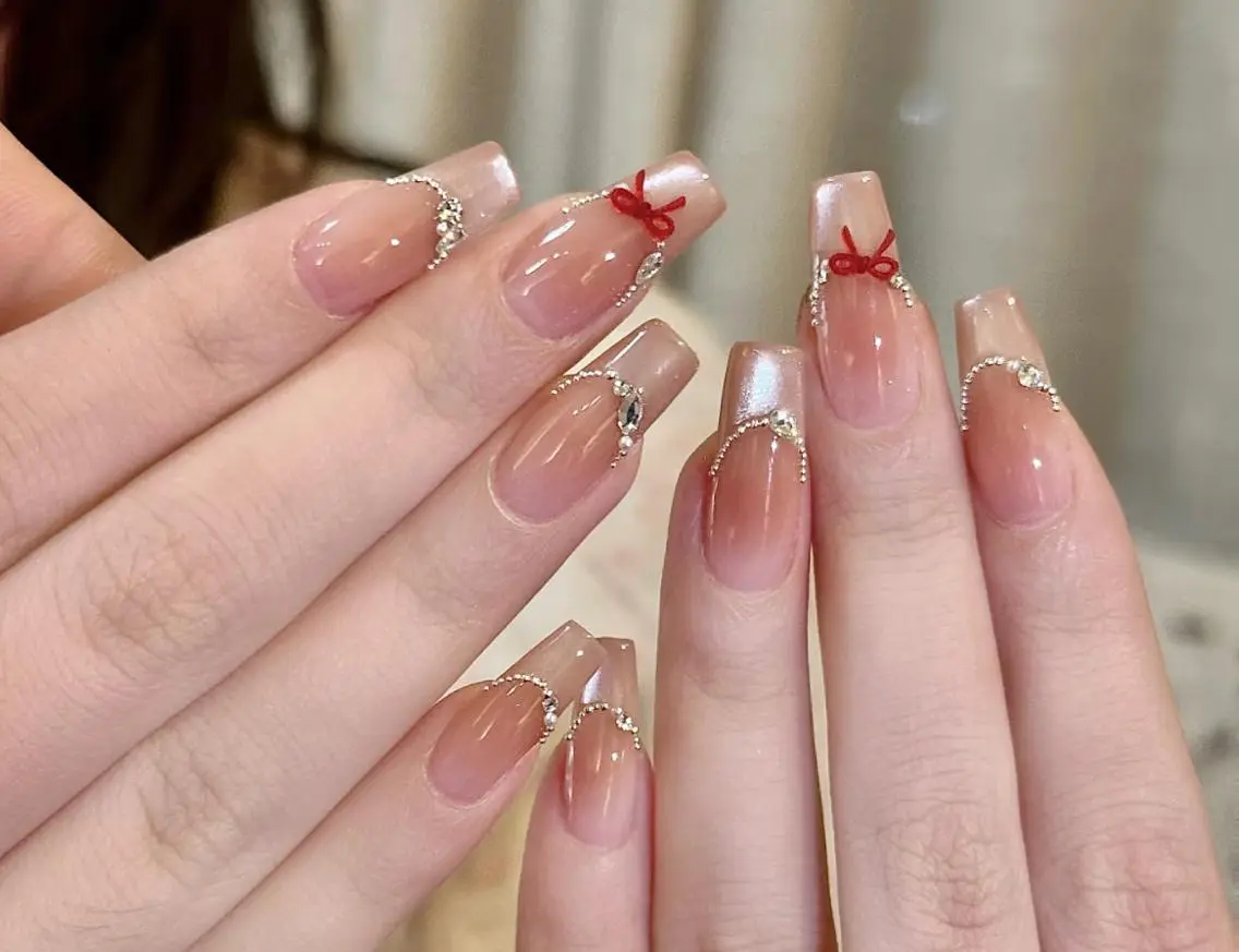 ネイル ハンドネイル 🎀 Ayaka_nailのネイルデザイン