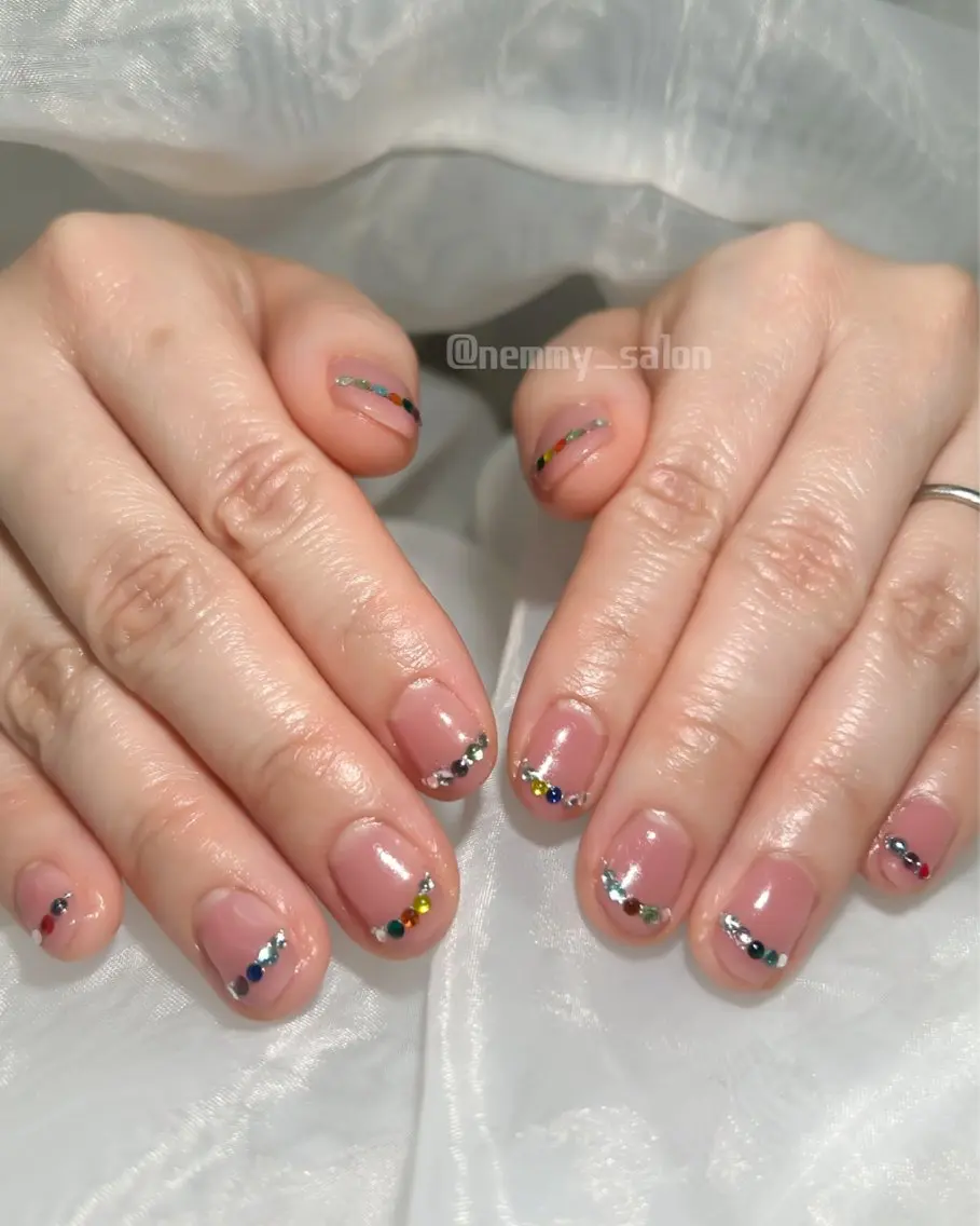 ネイル フレンチネイル ストーンネイル Nemmy MAYUのネイルデザイン