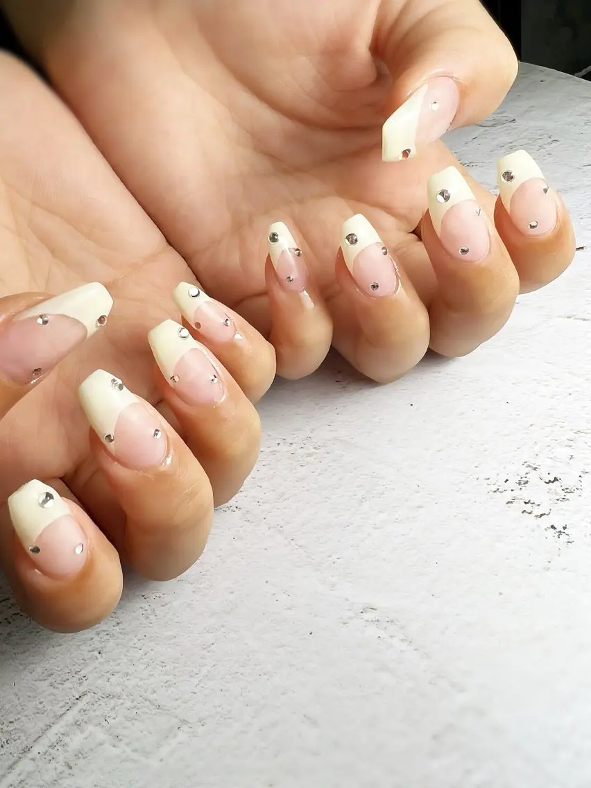 ネイル ハンドネイル フットネイル NAILsalon Laki(ラキ)のネイルデザイン