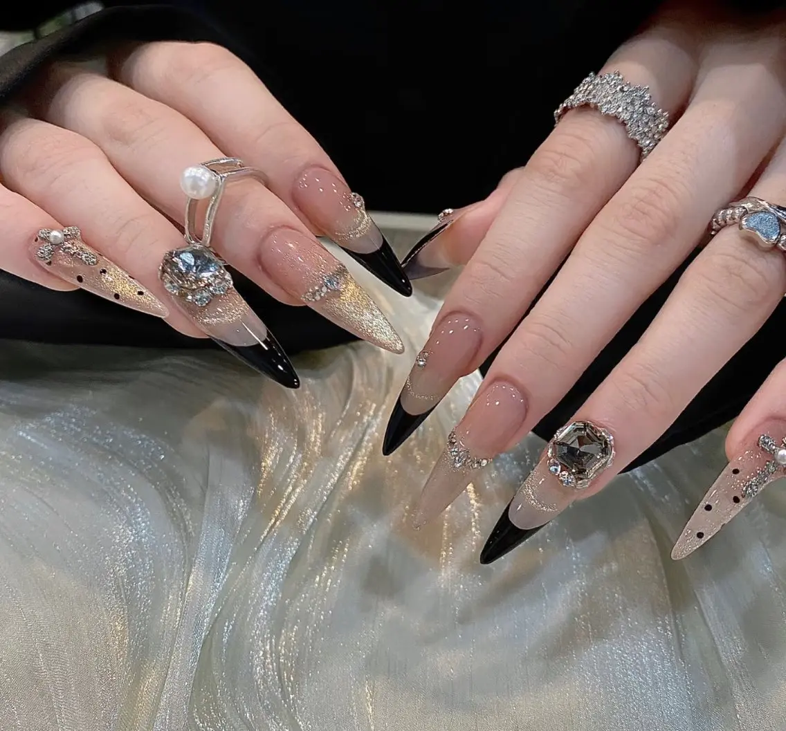 ネイル ハンドネイル ハンドケア 🍑 momo_nailのネイルデザイン