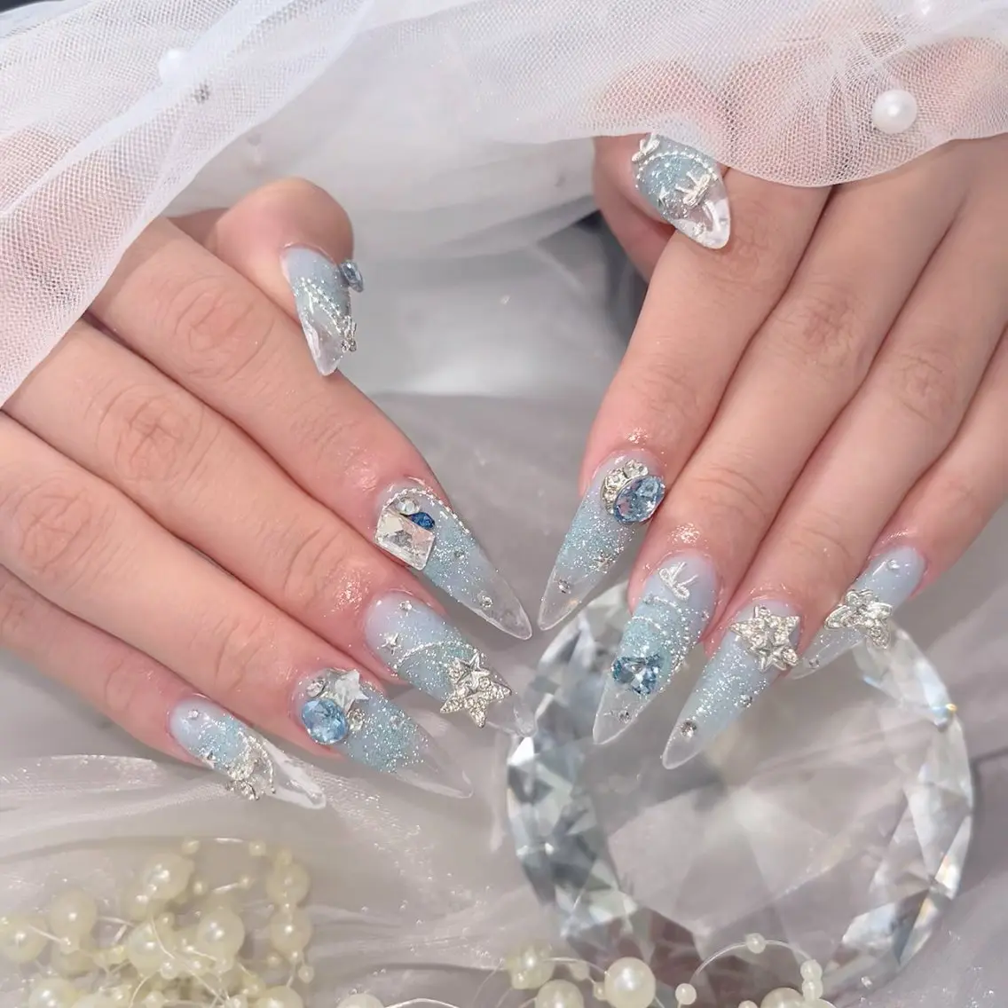 ネイル オーロラネイル 長さ出し フラッシュネイル フレンチネイル ジェルネイル ハンドネイル ハンドケア CiCi Nail Salonのネイルデザイン