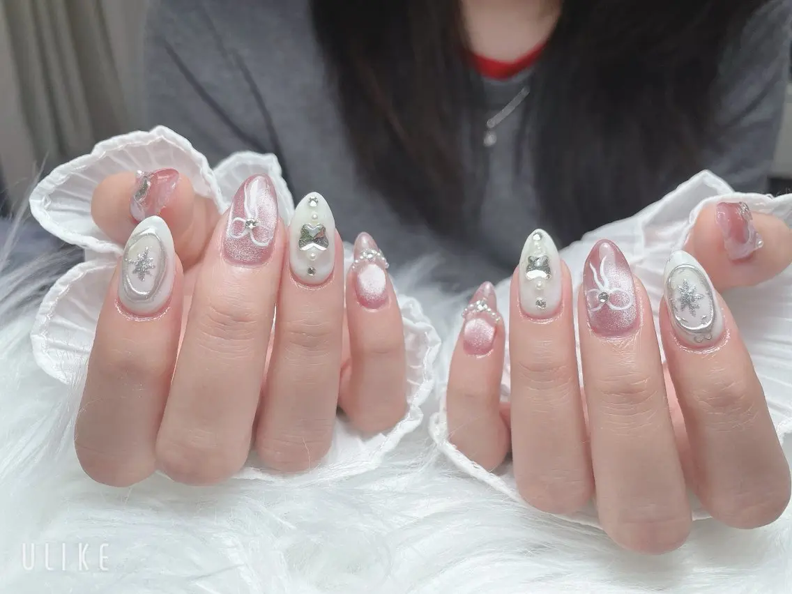 ネイル MoonHi Nail 朝霞台のネイルデザイン