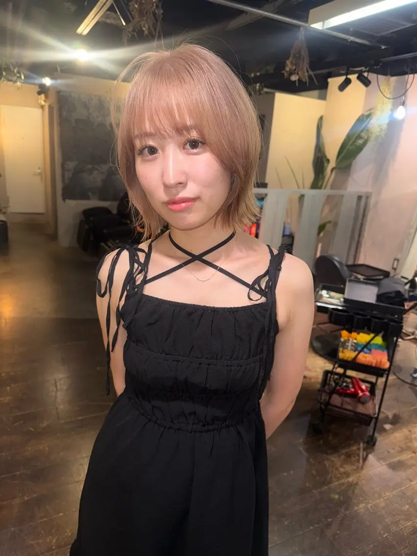 ショート カラー カット ヘアカラー 心斎橋/デザインカラ ー/海外風/ナツミのヘアスタイル