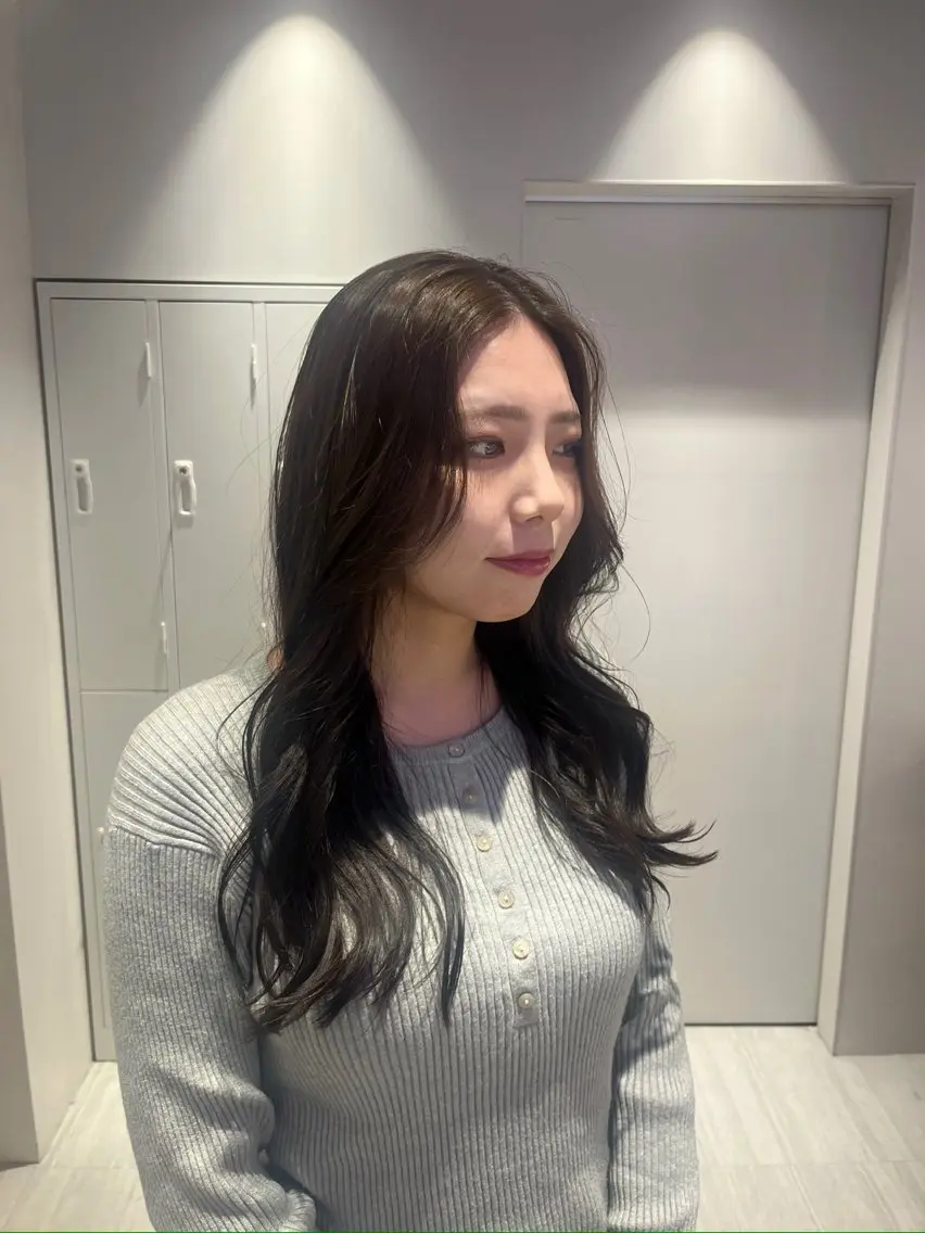 ロング カラー akira iconのヘアスタイル