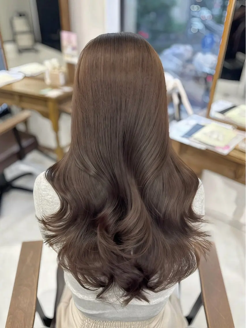 セミロング 坂本 小春のヘアスタイル