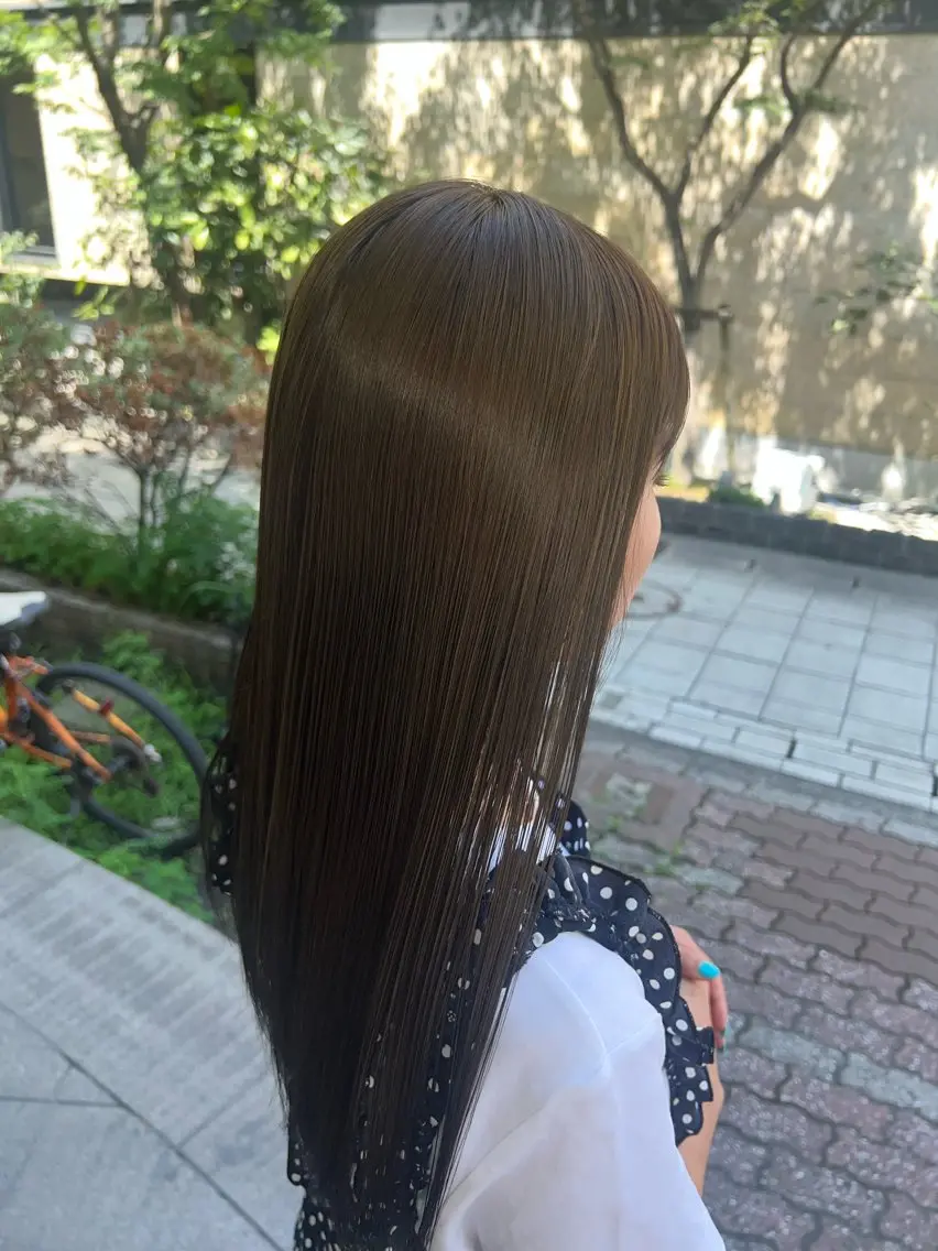 ロング カラー ベージュカラー オリーブベージュ ヘアカラー Ⓜ️irai ✮のヘアスタイル
