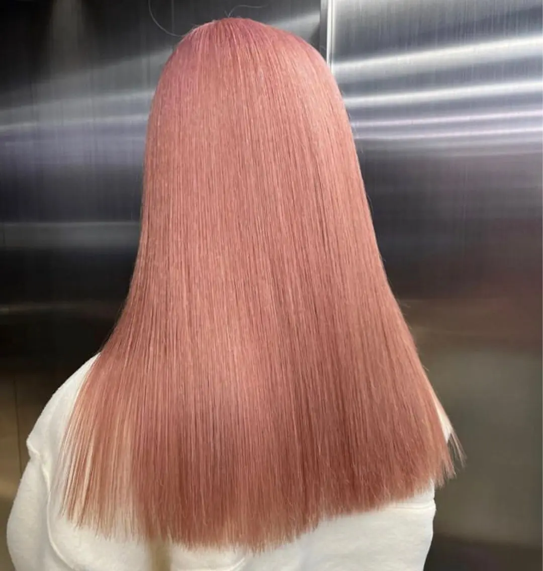カラー ブリーチ PELE Nagomiのヘアスタイル