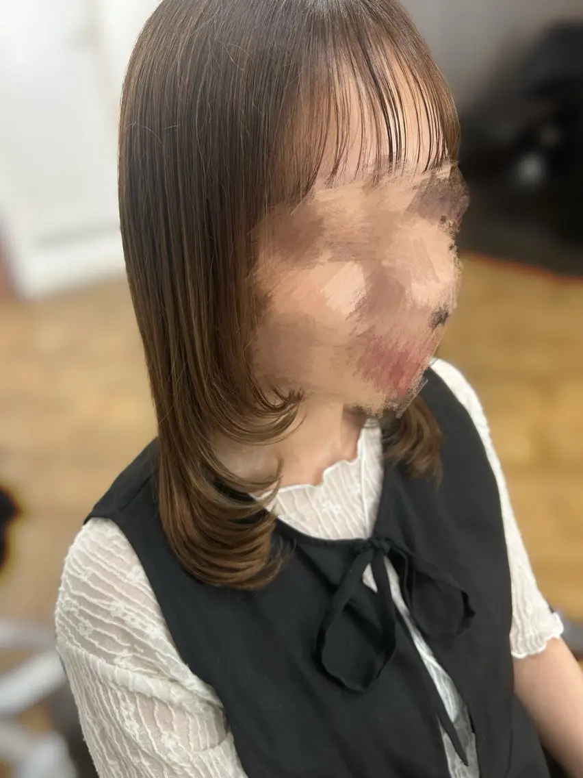 ミディアム カラー 顔周りカット レイヤーカット 京久野 美咲⭐️のヘアスタイル
