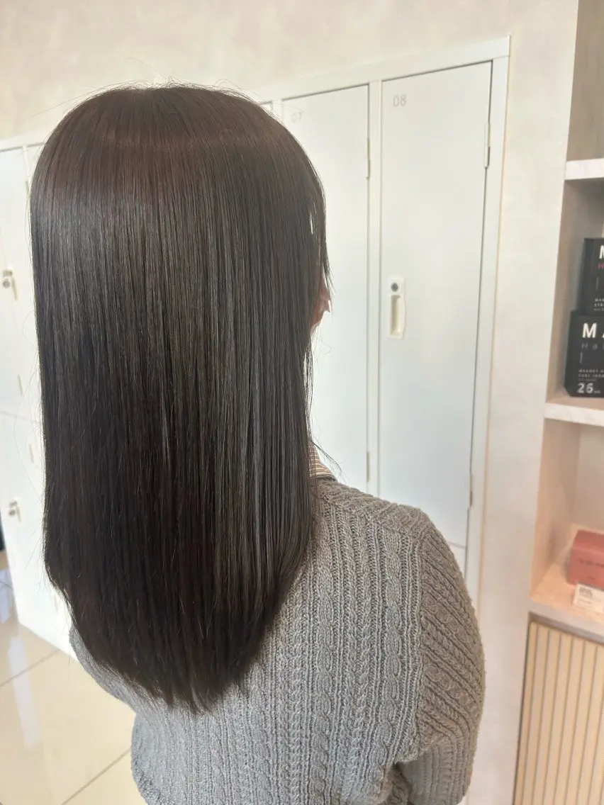 カラー 小林 亜紀のヘアスタイル