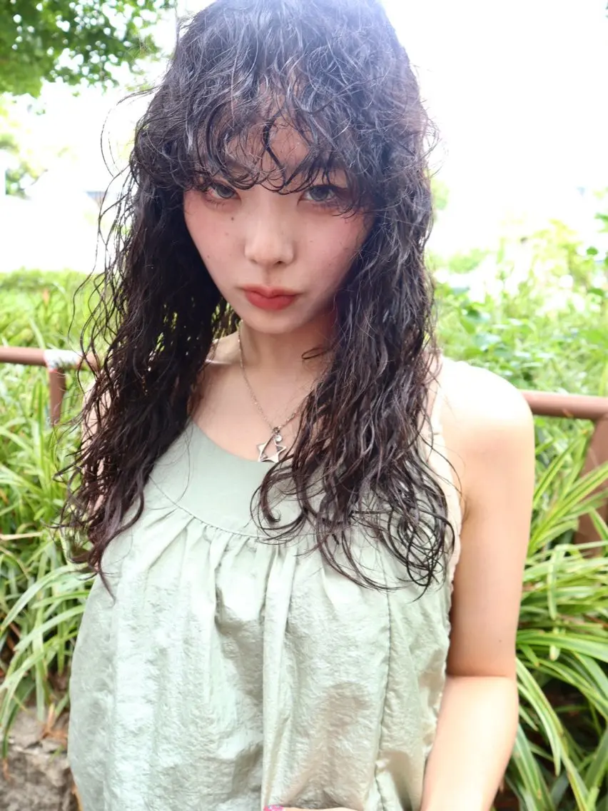 ロング 中野 莉子のヘアスタイル