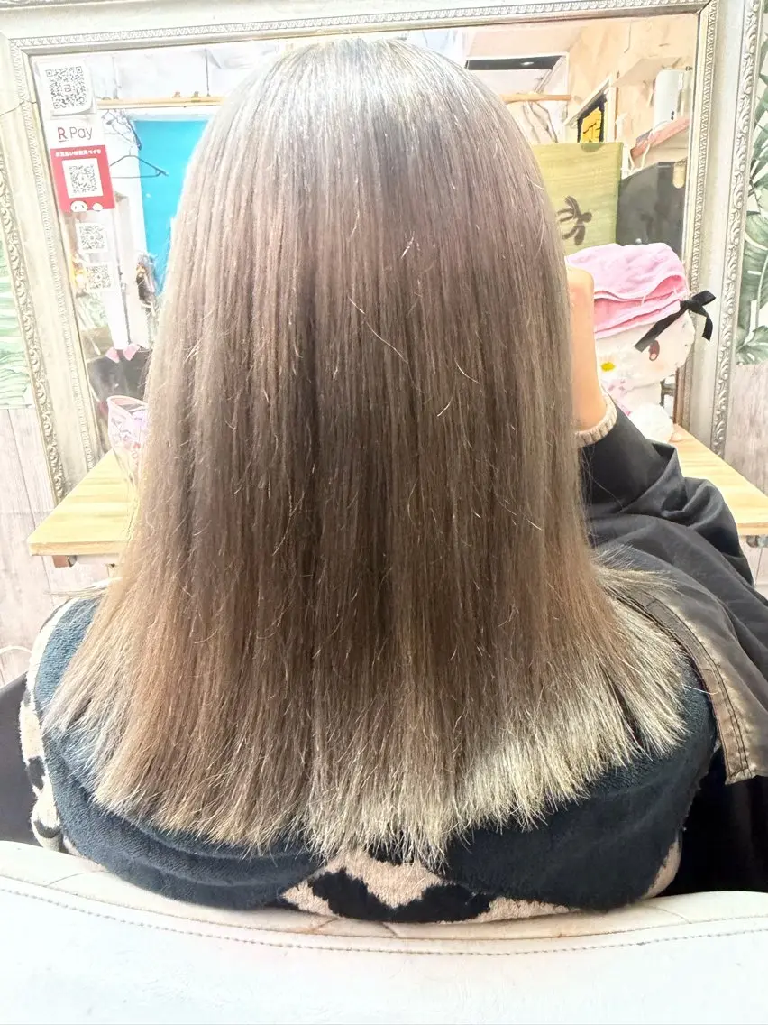 セミロング ヘアカラー 葵 アオイのヘアスタイル