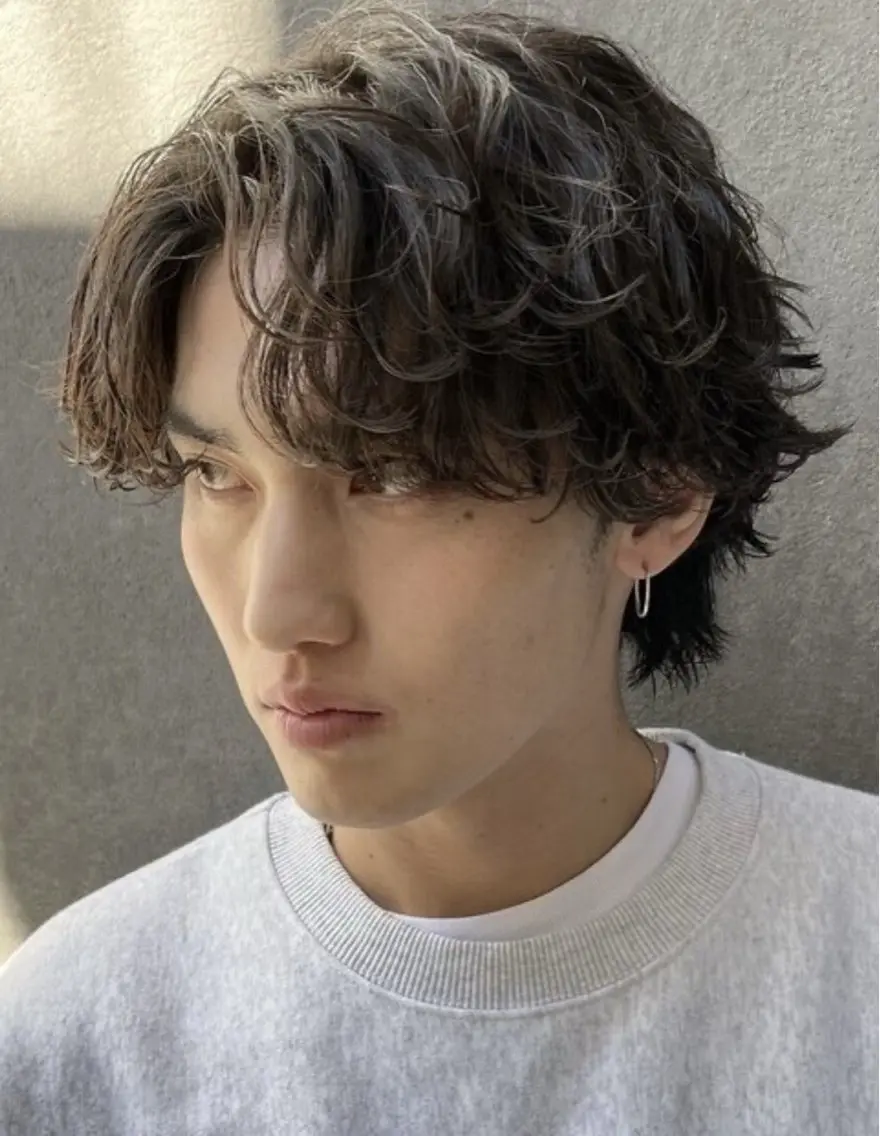 パーマ メンズ パーマ 中谷海里/フェザー パーマ/スパイキーのヘアスタイル