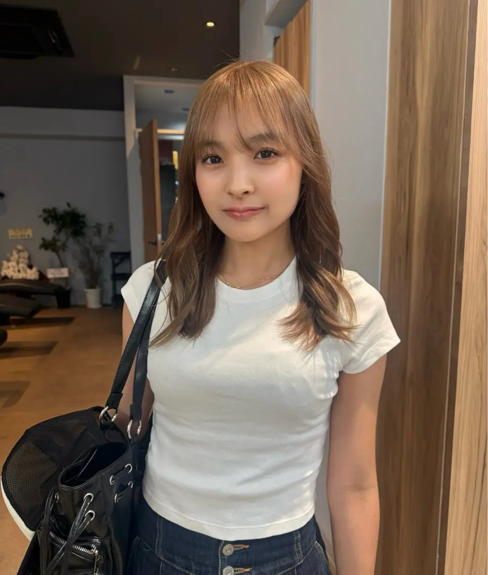 セミロング ヘアカラー 似合わせスタイル☁️ 堀内志茉🍀のヘアスタイル