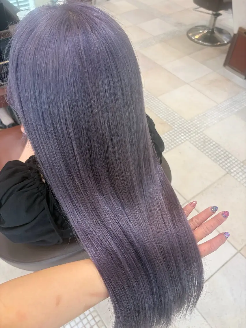 ロング カラー グレージュ ラベンダーカラー ラベンダーグレージュ ラベンダーグレー ヘアカラー 【暖色ハイトーン】 HARUNA🌼のヘアスタイル