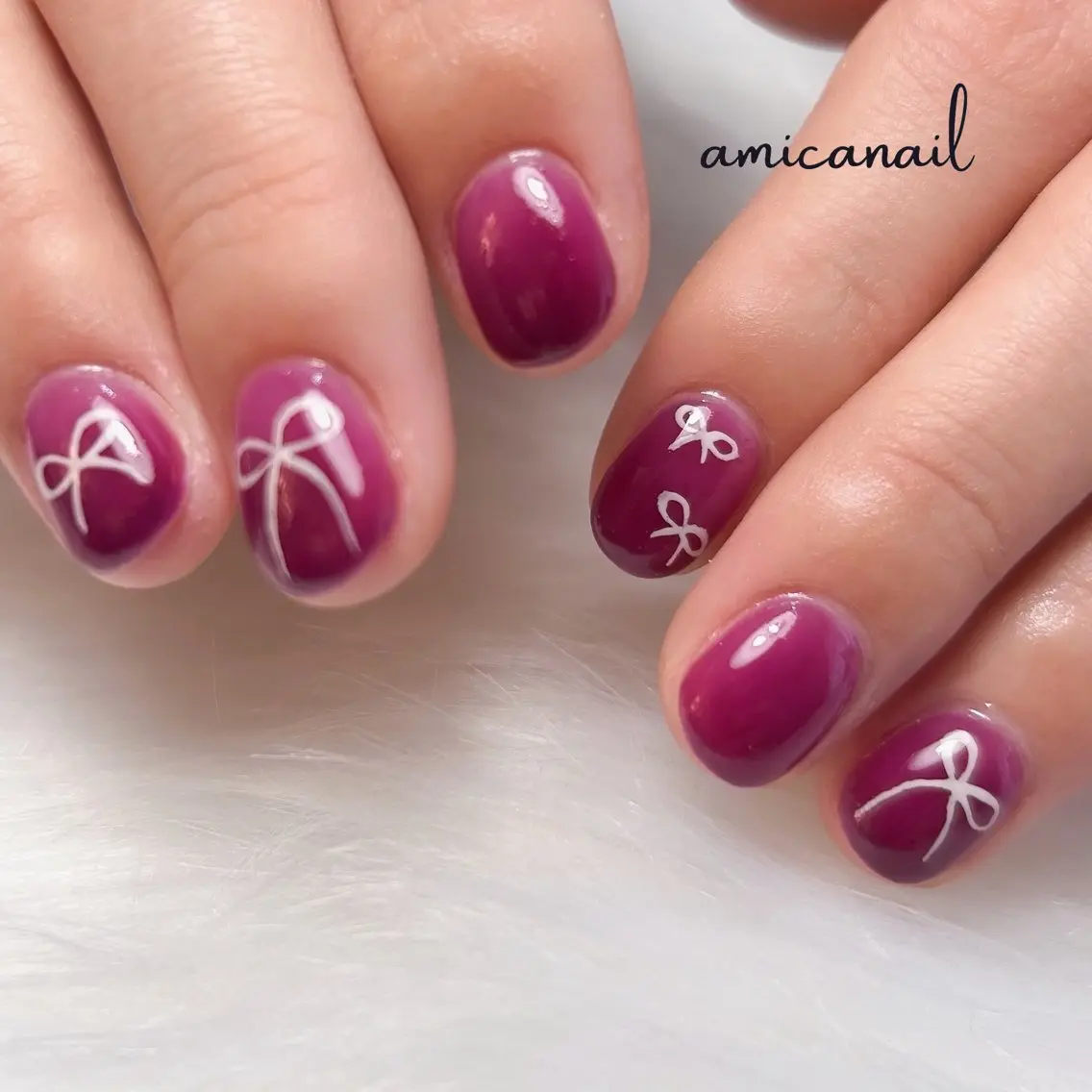 ネイル グラデーション ワンカラーネイル パープル リボン ハンドネイル _amica nail_のネイルデザイン