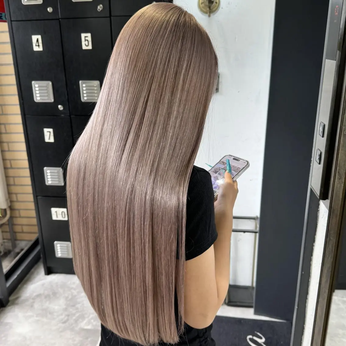 🔥平日限定ダブルカラー🔥ダメージ94%カット【ケアブリーチ】&カラー&ULTOWA【髪質改善】トリートメントの写真