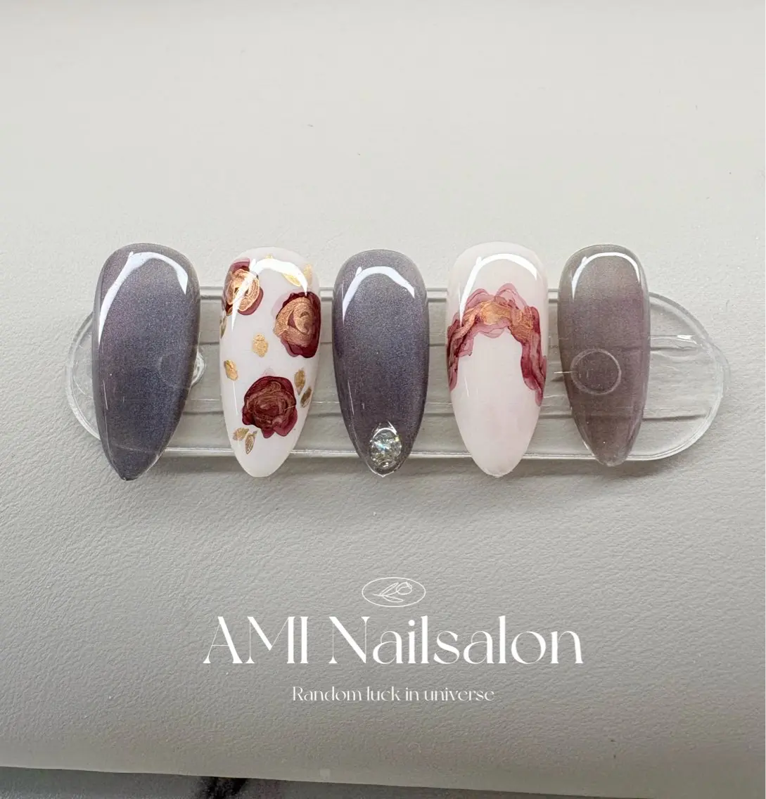 ミディアム ハンドネイル AMI Nailsalonのネイルデザイン