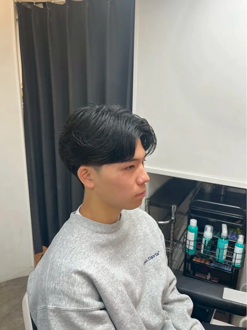 ショート パーマ メンズ 佐々木 優人のヘアスタイル