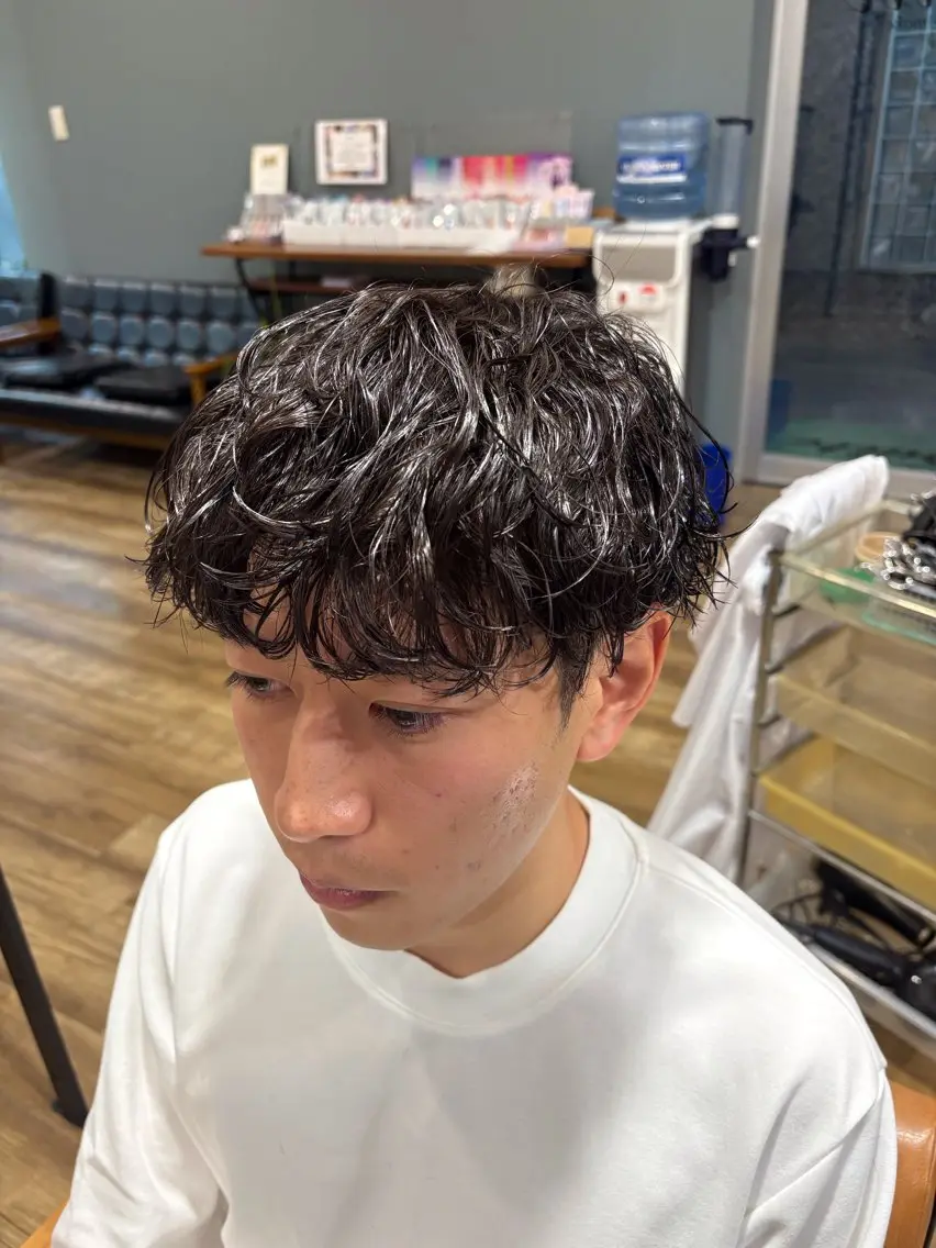 ショート パーマ メンズ メンズパーマ くせ毛 カット パーマ 鶴田 将清のヘアスタイル