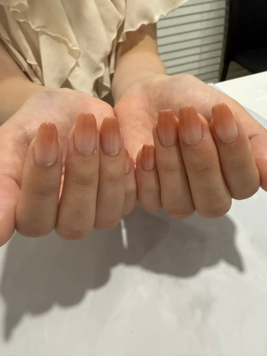 ネイル ジェルネイル ニュアンスネイル オフィスネイル パラジェル シンプルネイル tete nailstudioのネイルデザイン