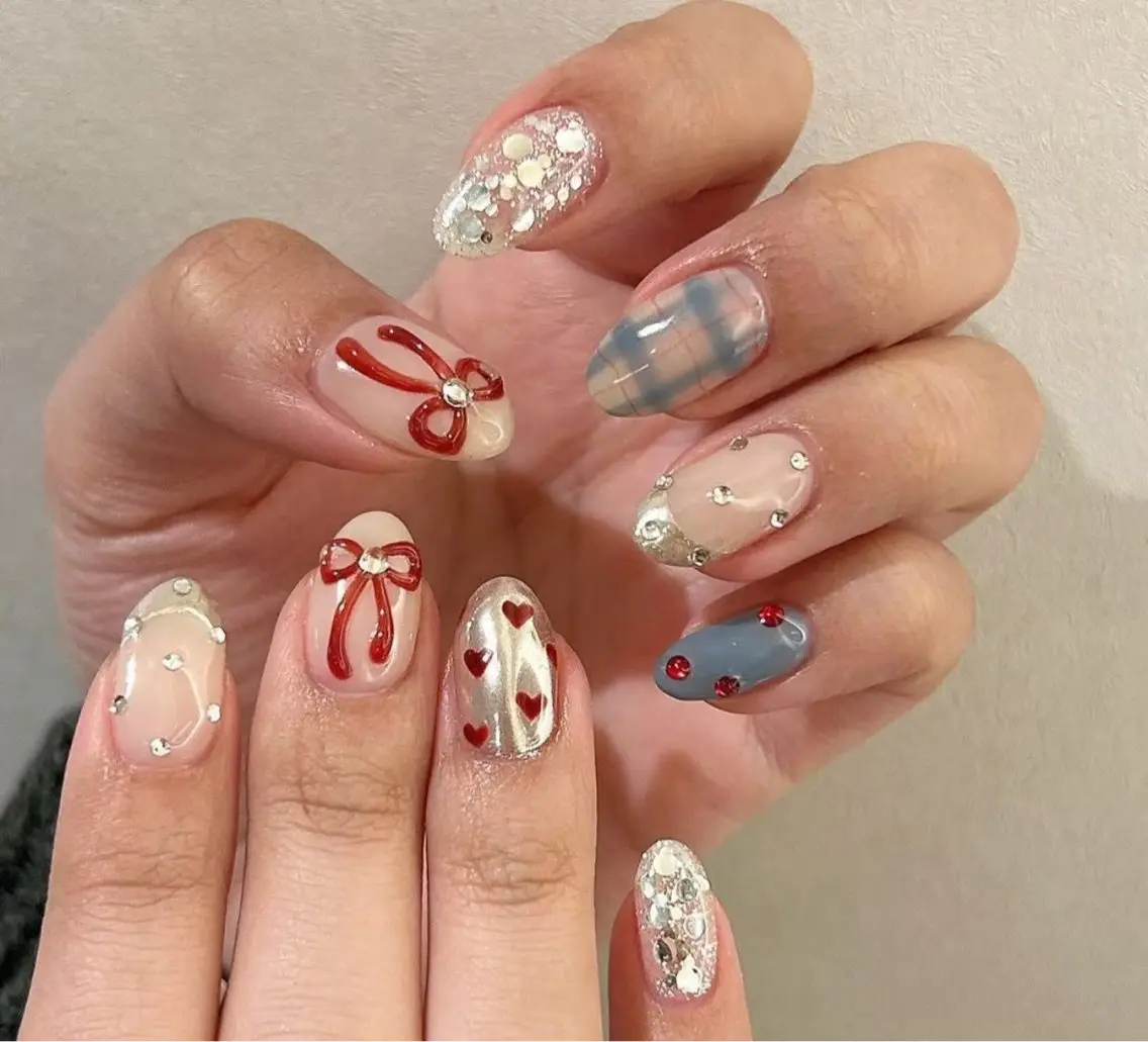ネイル アートネイル オーロラネイル チークネイル フレンチネイル ガラスフレンチ ハンドネイル 🎀🎀YooLi Nail Salonのネイルデザイン