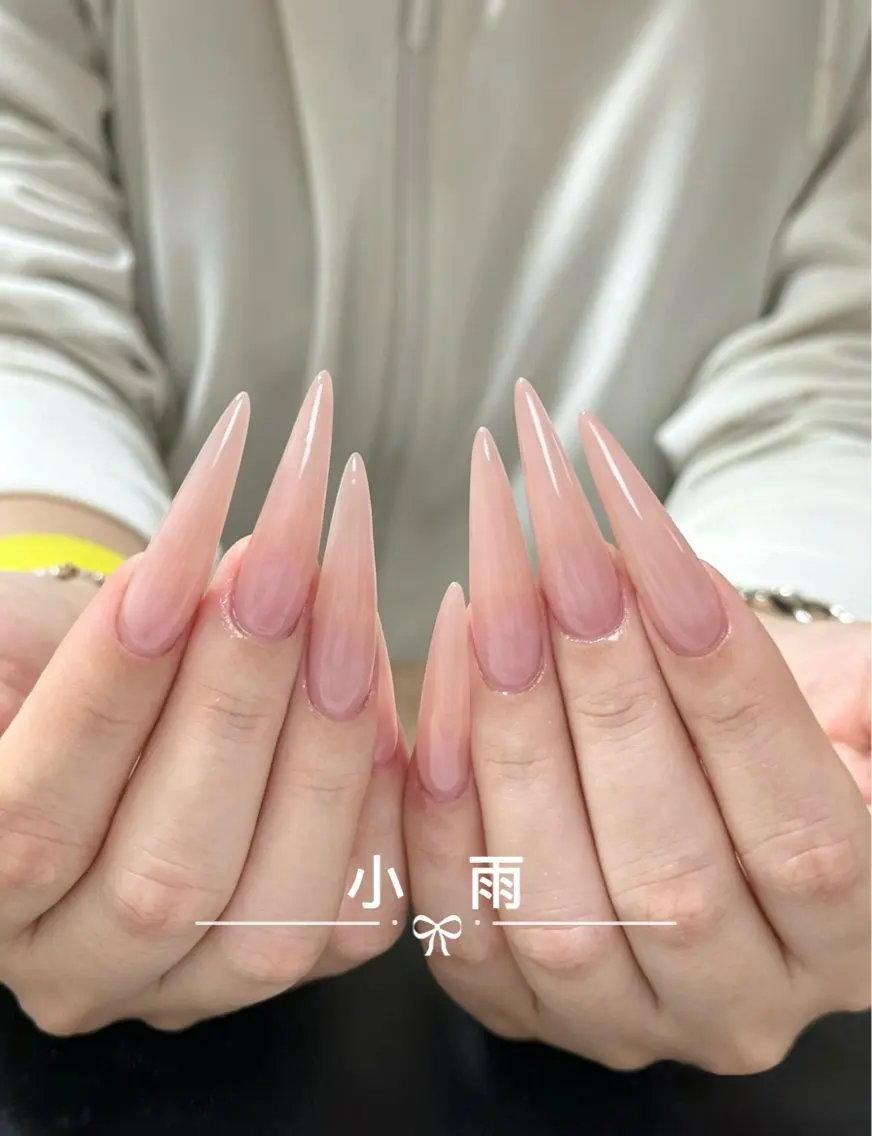 ネイル 長さ出し フラッシュネイル フレンチネイル ジェルネイル マグネットネイル ハンドネイル 小 雨のネイルデザイン