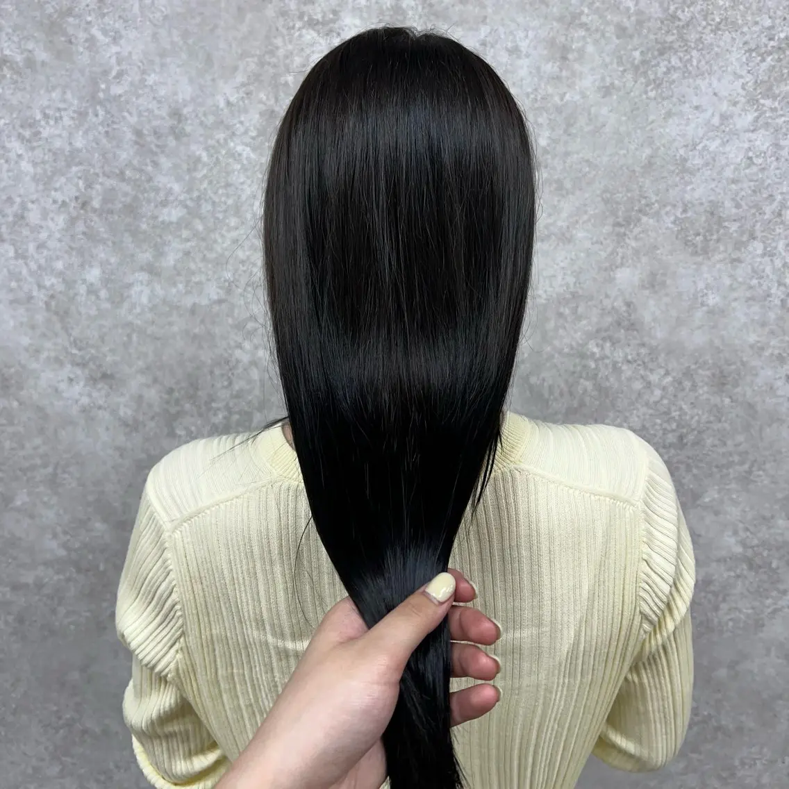 ロング ヘアカラー 平野 優菜 / minim 艶カラーのヘアスタイル