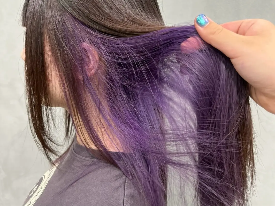 カラー ラベンダーカラー 中村 彩夏のヘアスタイル